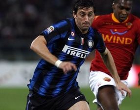 Диего Милито, AP