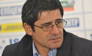 Отправили Костова в отставку. Фото