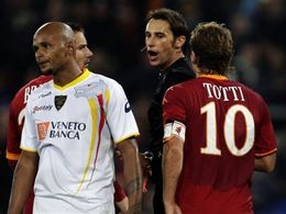 шум, а драки нет, AP Photo