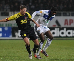 Схаарс против Юссуфа, фото Ильи Хохлова, Football.ua