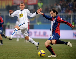 Эмилиано Моретти (справа), Getty Images