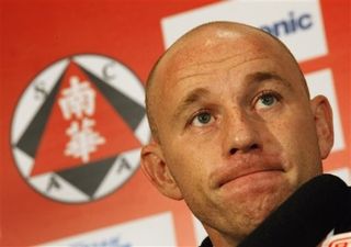 Никки Батт, AP