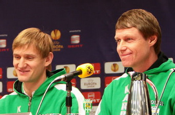 Кононов пришел на пресс-конференцию с Кузнецовым, фото ФК Карпаты