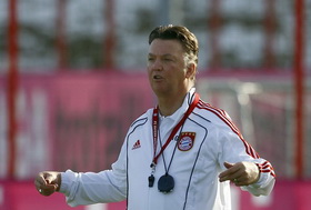 Луи ван Гаал, Reuters