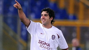 Хуан Эммануэль Кулио, uefa.com