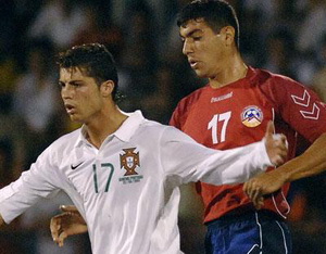 Аракелян против (или за) Роналду, фото AFP