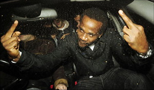 Паскаль Шимбонда, epl.theoffside.com