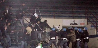 Привычная картина на итальянских стадионах