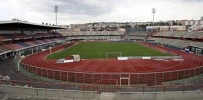 Италия против пустых стадионов