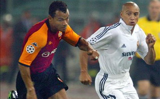 Кто быстрее: Кафу в Арсенале или Карлос в Анжи?