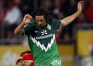 Клаудио Писарро, Reuters