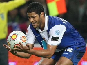 Халк: четыре предложения из Испании