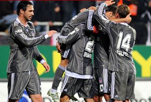 Ура, бананы! И яблоки тоже тут! фото Sabah 