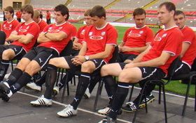 Запасных выпускали много, фото .footballpersons.at.ua