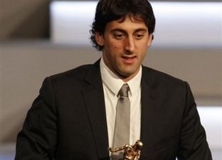 Диего Милито, AP