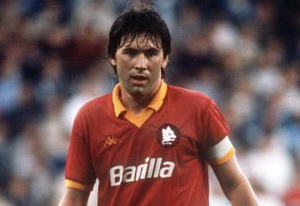 И Карло такой молодой, и юный волчок впереди, фото Getty Images