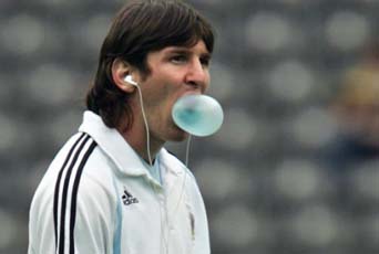 За попытку купить Месси — бан