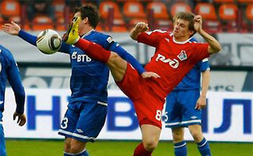 Бьющий украинец Локо не помощник, фото worldoffootball.ru