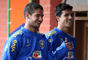 Кто-то из них, фото oleole.com