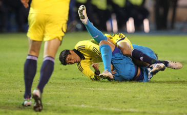 В главном матче тура борьбы хватало, фото fc-zenit.ru