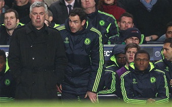 Майкл Эменало (первый справа), фото Reuters