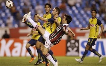 Деку приносит победу Флу, AP Photo