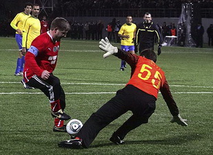 Тот самый матч. Раи крайний слева на заднем плане, folha.uol.com.br