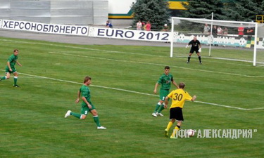 Александрия уступила Нефтянику