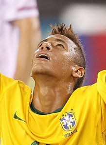 Барса включается в гонку за Неймаром