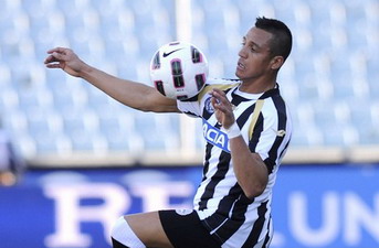 Алексис Санчес, Reuters