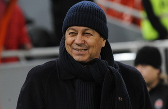 Луческу, thesiticom