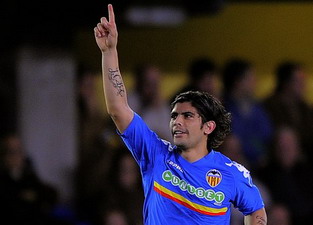 Эвар Банега, Reuters