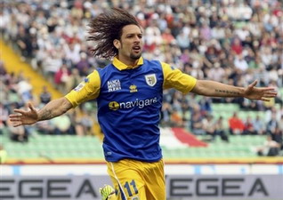 Амаури, Reuters