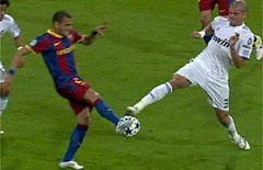 Пепе НЕ коснулся Алвеша