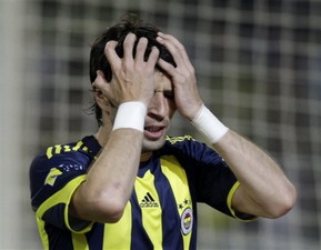 Гекхан Гонул, Reuters