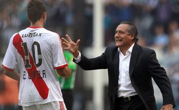 Эрик Ламела и Хуан Хосе Лопес, фото Reuters