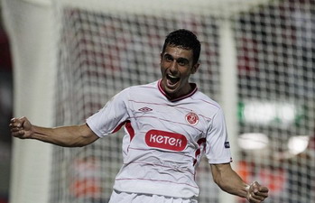 Эран Захави, Reuters