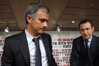 Вальдано - Моуриньо: давай на пол тона ниже, а? Reuters