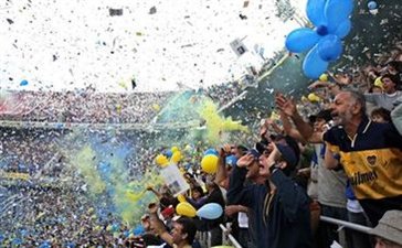 Бомбонера такая не только во время Суперкласико, фото Canchallena.com