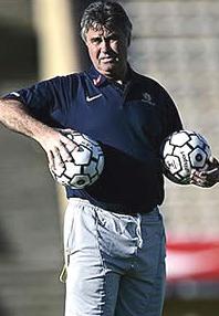 Гус Хиддинк