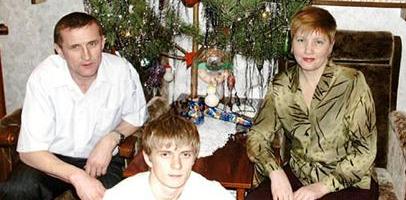 Анатолий Тимощук и его родители, shakhtar.com