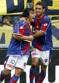 Лавесси (слева) и бывший московский армеец Феррейра празднуют гол, фото Reuters