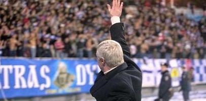 Демьяненко, уходи! Фото fcdynamo.kiev.ua