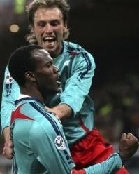 Гости сравнивают счет, фото АР