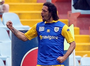 Амаури, Reuters