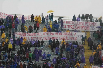 Раpдосадованные болельщики Фиалок, Reuters