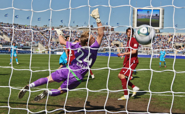 Матч в Питере начался с гола Мигеля Данни головой, фото fc-zenit.ru