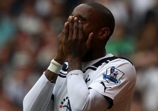 Дефо: 4 гола в 18 играх.. какой стыд.. Reuters