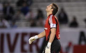 Черная полоса Каррисо, фото Ole