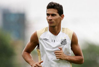 Сантос надеется придержать таланта